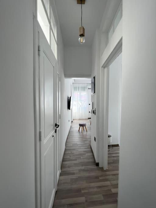 נאפפליו Bougainvillea Apartments 2 מראה חיצוני תמונה