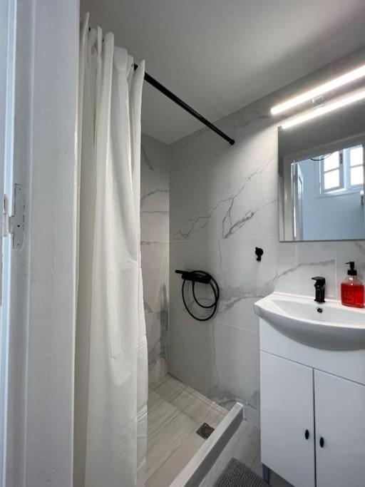 נאפפליו Bougainvillea Apartments 2 מראה חיצוני תמונה